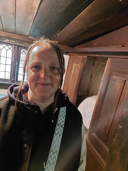 Steffi in einem Museum in Bad Zwischenahn